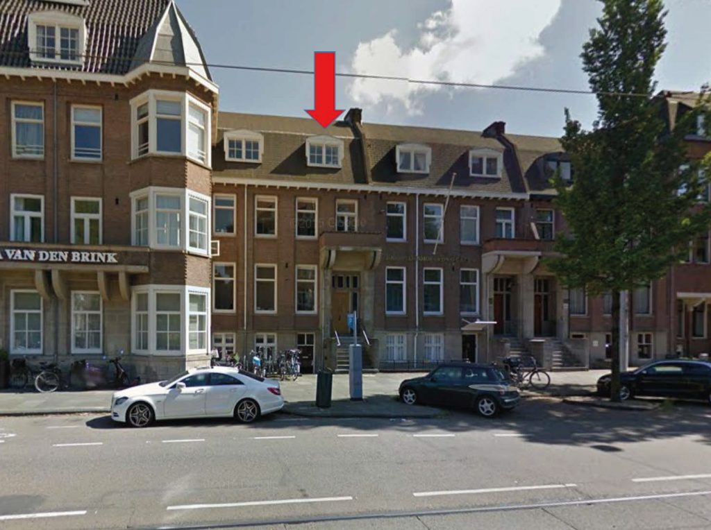 Het Van Deysselhuis, aan de Delairessestraat 125 in Amsterdam, waar de VVOJ een kantoor op de tweede verdieping heeft gehuurd.